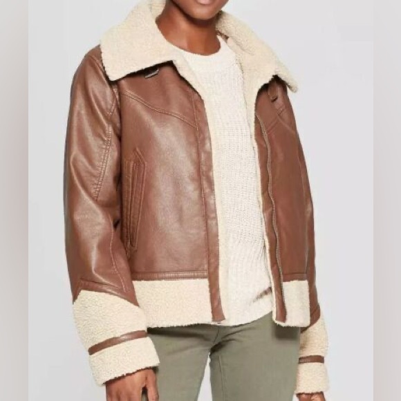 Universal Thread Faux Leather and Fleece Jacket - Picture 2 of 5